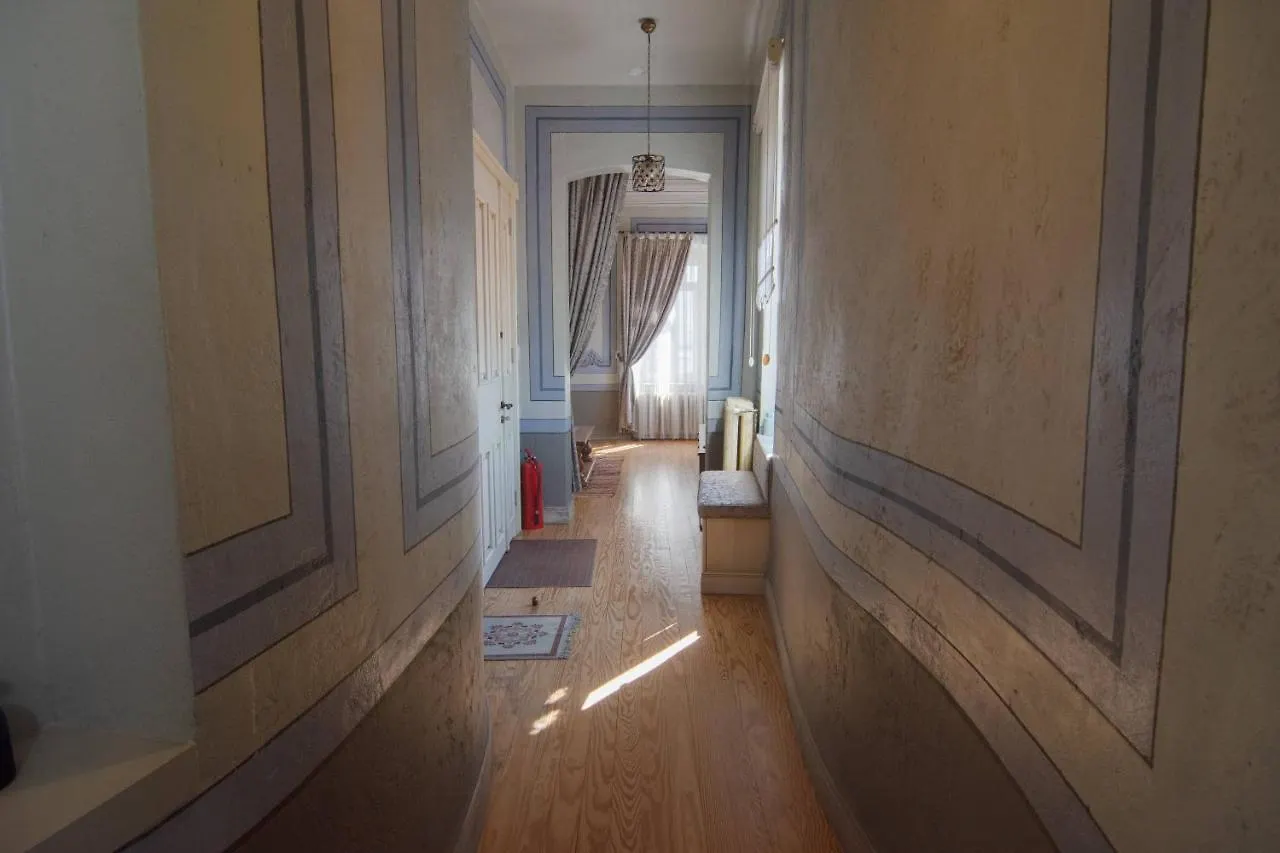 Stylish City Getaway-Explore The Urban Delights Istanbul Apartment